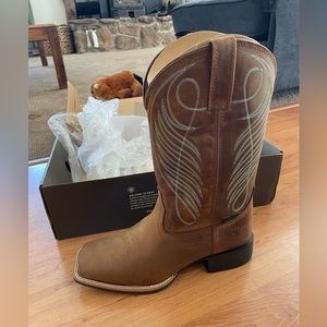 Women’s Ariat Round Up Square Toe H2O Size 10